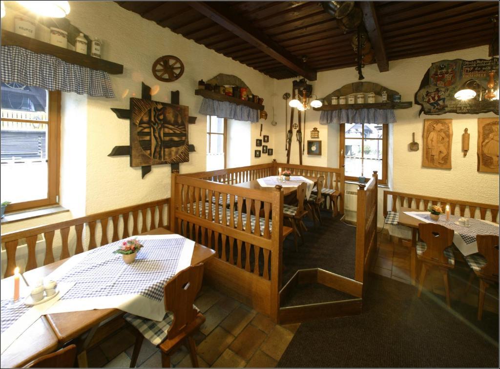 Valassky Senk Hotel Vizovice Bagian luar foto