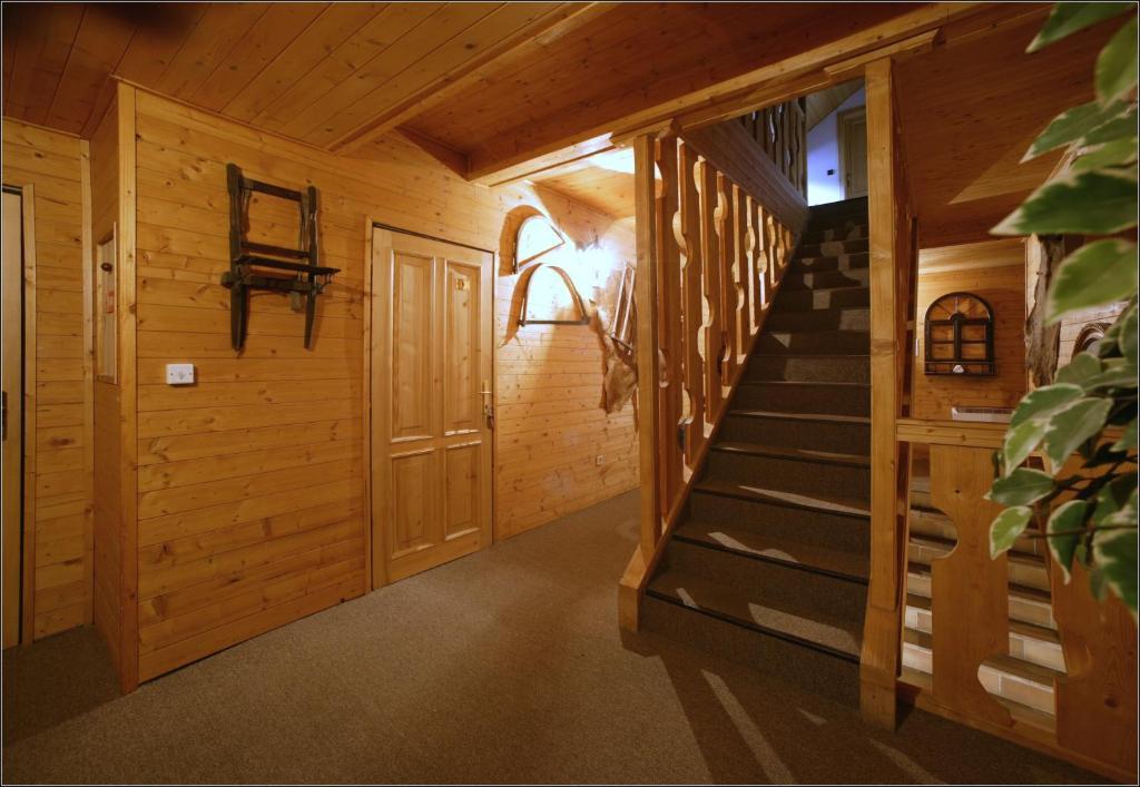 Valassky Senk Hotel Vizovice Bagian luar foto